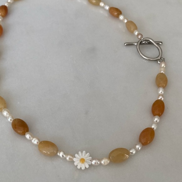 Yellow jade handmade necklace - Picture 2 of 3